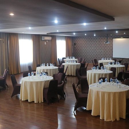 Grand Dian Boutique Hotel Чиребон Экстерьер фото